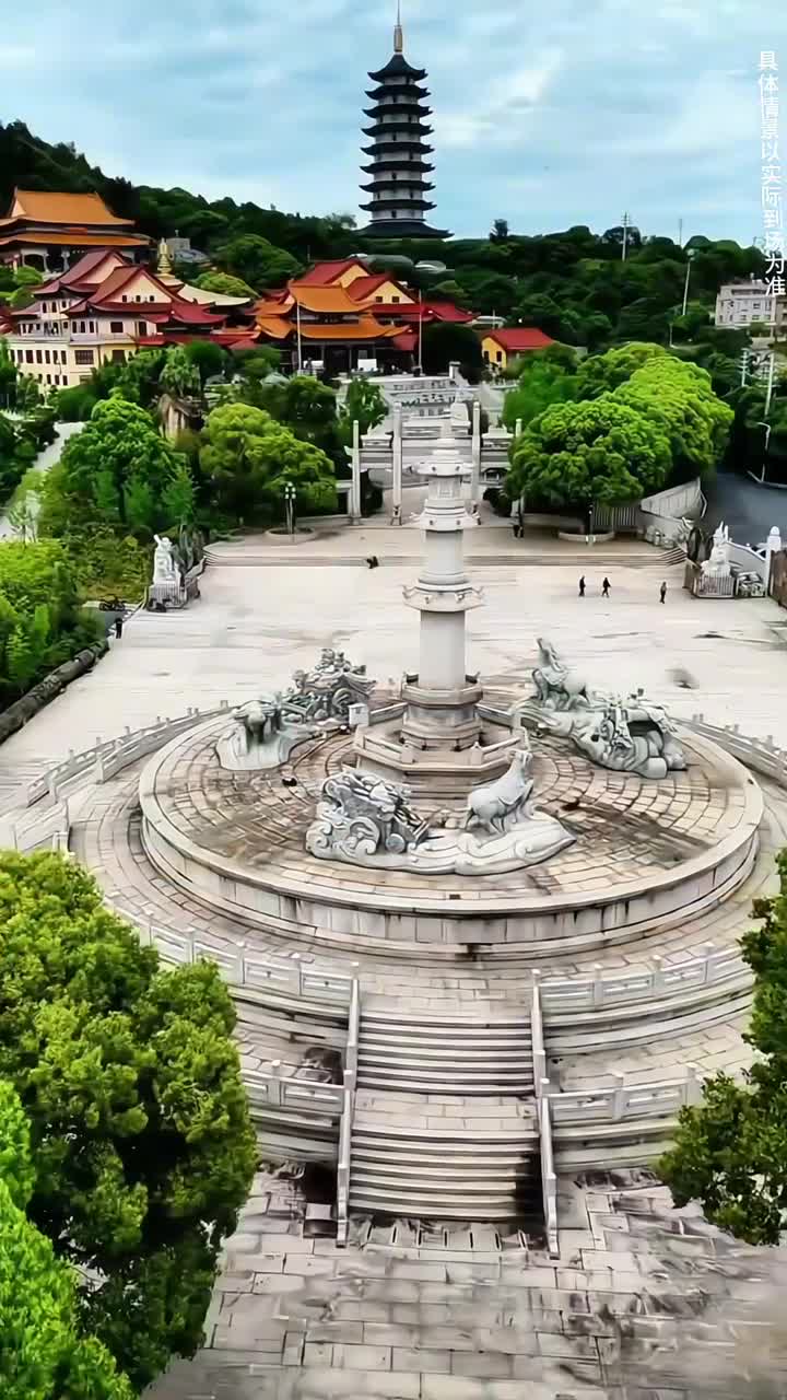 普陀仙境，南海观音慈悲显圣。那庄严的身姿，仿佛在诉说着无尽的慈爱与庇佑，让我们心怀敬畏，感受这份神圣的力量。#舟山市普陀山