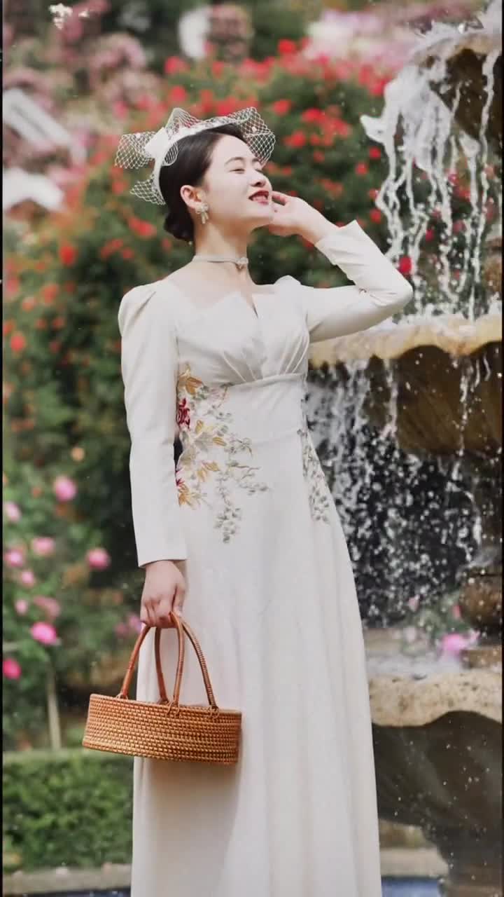 粉红的桃花，雪白的梨花，娇艳的海棠花，笔盈盈地竞相怒放。#漫花庄园#自联盟 