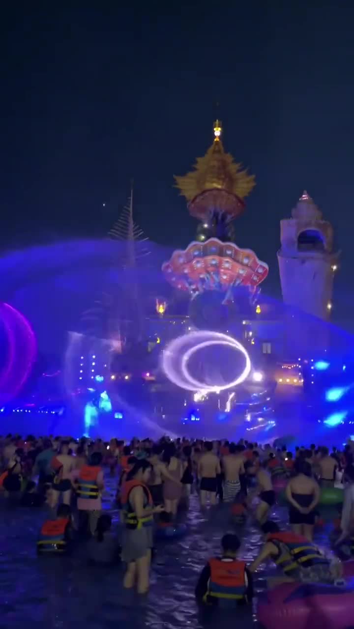 冰凉夏天即将到来，顺德欢乐海岸玛雅海滩水公园欢迎您！您准备好了吗？#佛山市顺德欢乐海岸#自联盟