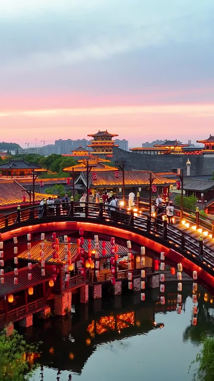 千年同一梦十载共唐城 #襄阳古城深埋着无数文化密码#襄阳盛世唐城景区 #唐城#襄阳唐城影视基地#自联盟