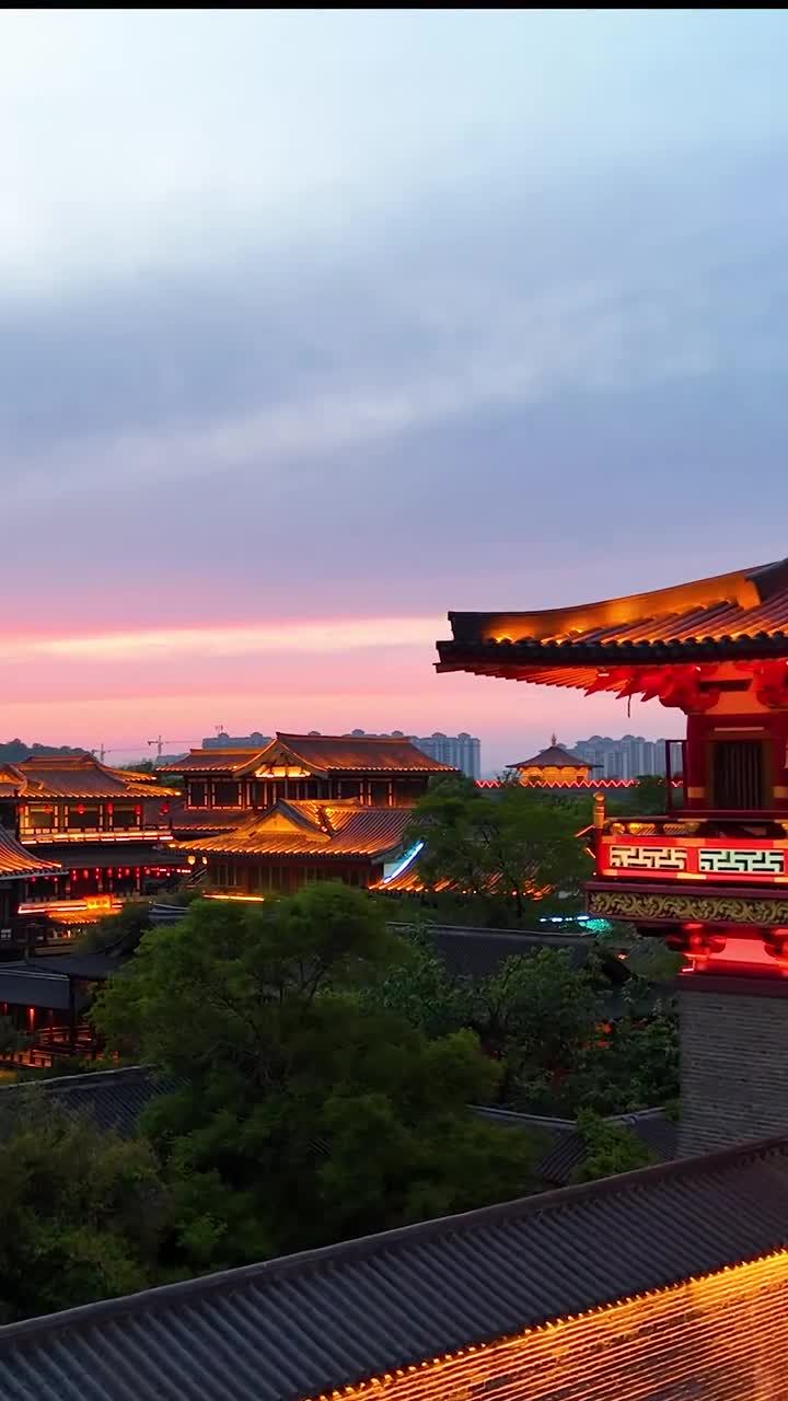 千年同一梦十载共唐城 #襄阳古城深埋着无数文化密码#襄阳盛世唐城景区 #唐城#襄阳唐城影视基地#自联盟