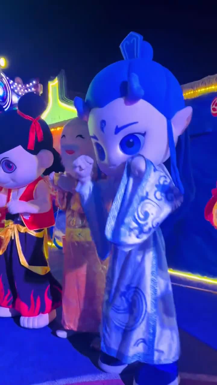 亲子游玩好去处 ，周末去哪玩 ，霞湖古寨欢乐世界游乐园#霞湖古寨欢乐世界游乐园#自联盟